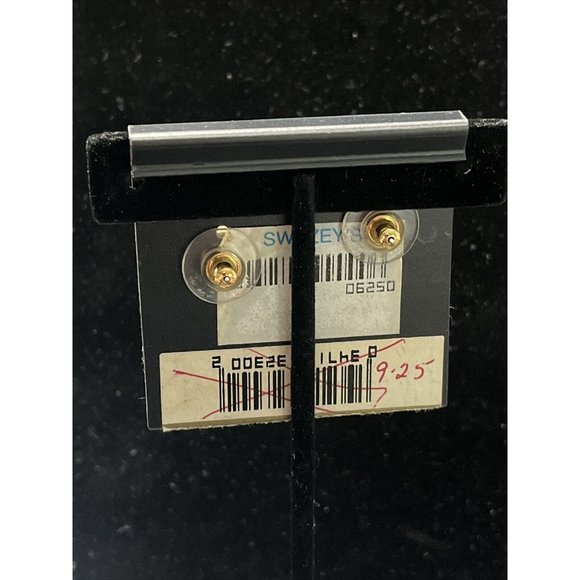 MONET NAUTICAL BLUE- WHITE BUTTON TYPE EARRINGS NEW - Picture 3 of 3